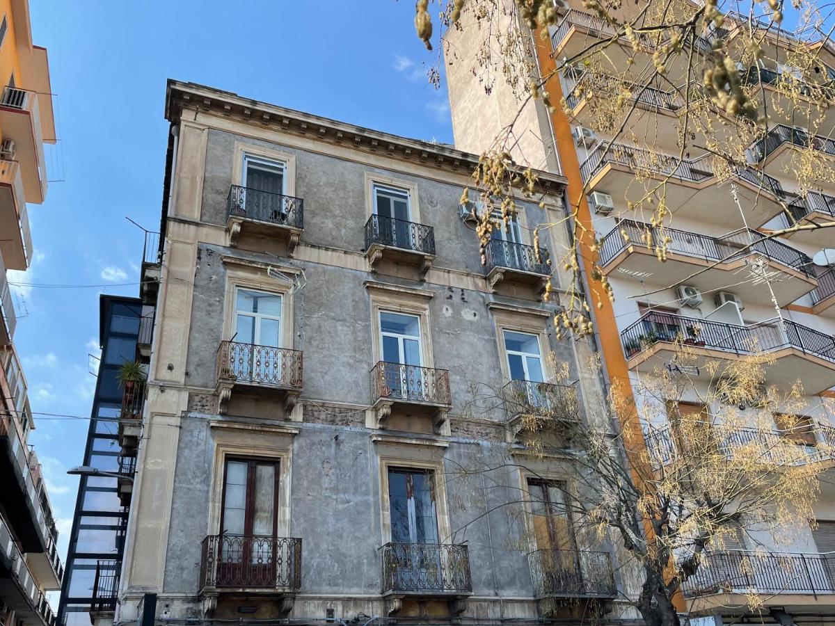 Historic Center New Apartment - Catania Stays Bagian luar foto